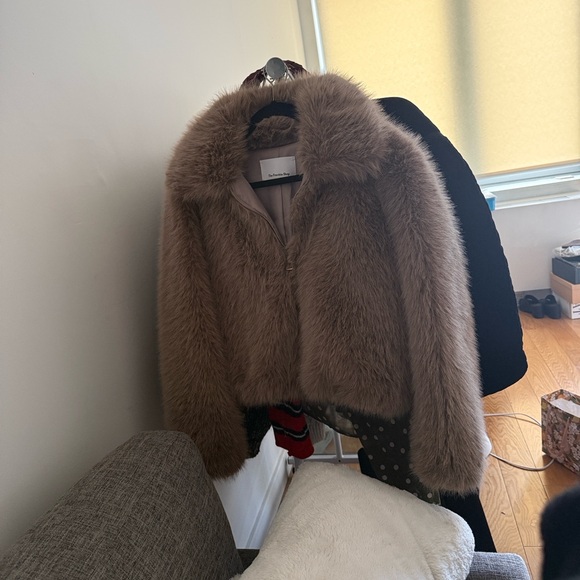 Sabrina Faux Fur Jacket - Picture 7 of 11